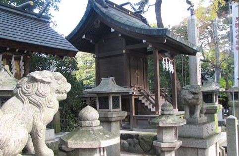 京都護(hù)王神社 另類日本豬寺廟圖片